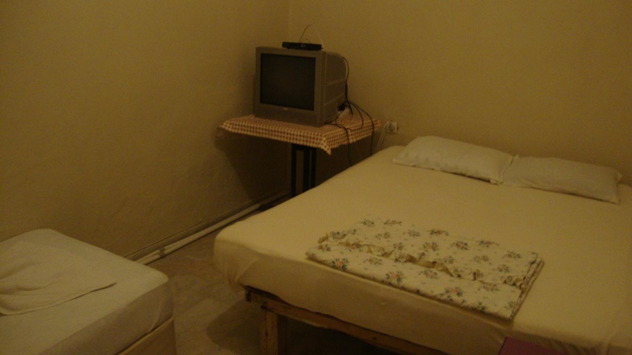 Degerli Motel Seferihisar Eksteriør billede